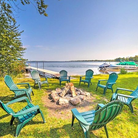 Crivitz Lakefront Escape With Boat Dock And Slip! Zewnętrze zdjęcie